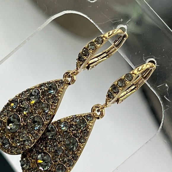 Givenchy Womens Gold Tone Grey Crystal Dangle Teardrop Earrings New - Picture 10 of 16
